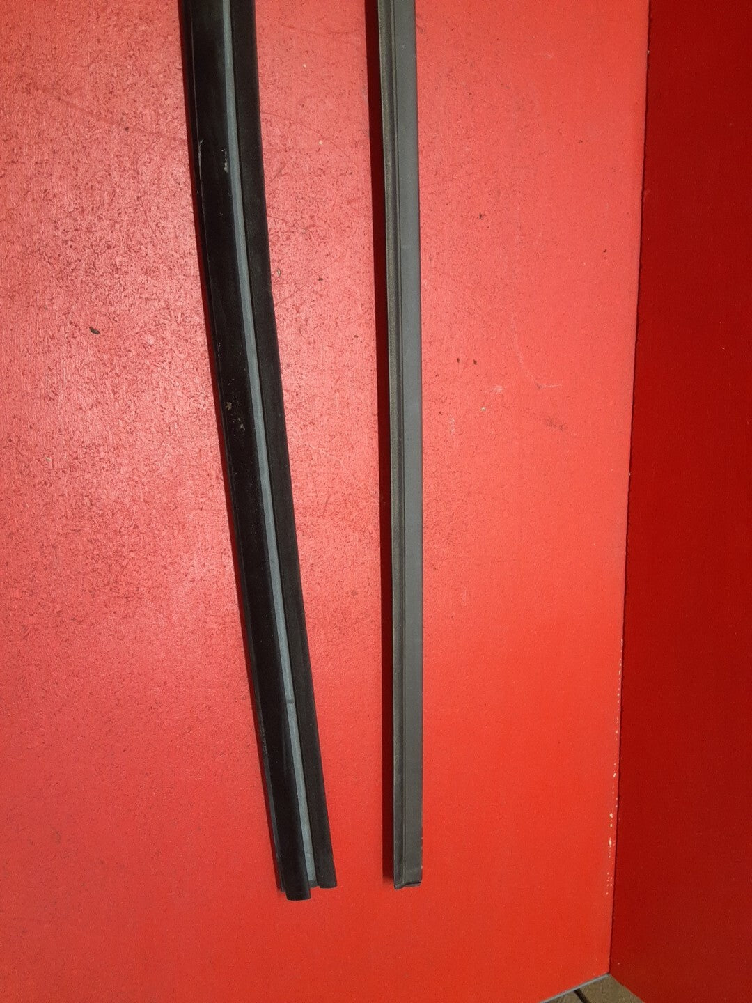 1997-2006 Jaguar XK8 XKR X100 Right Passenger Belt Molding Door