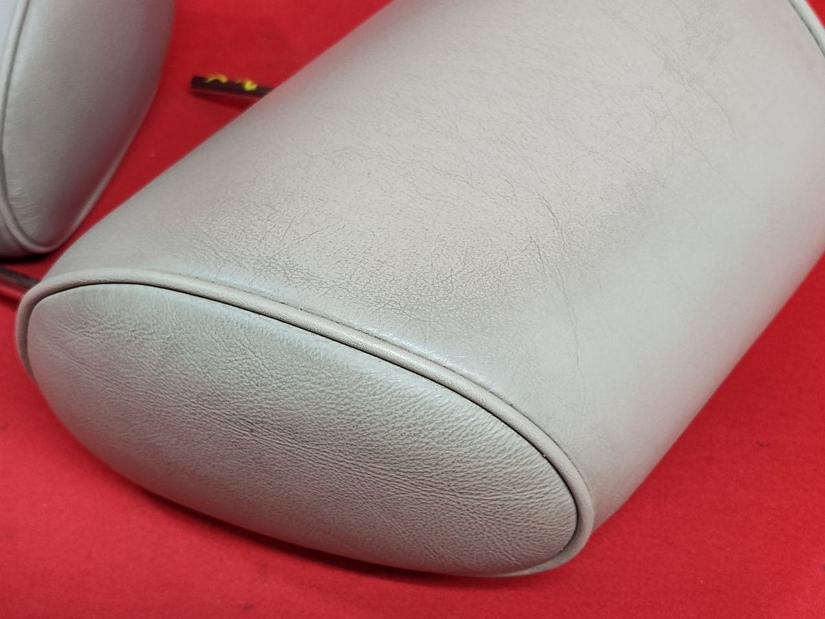 2002-2005 Lexus GS300 GS430 Front Seat Left Right Headrest Set w/ Leather IVORY