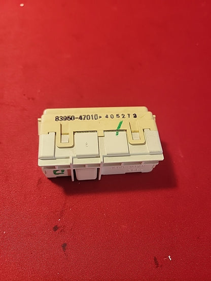 2004 2005 Toyota Prius Passenger Occupancy Indicator Dash Light 83950-47010