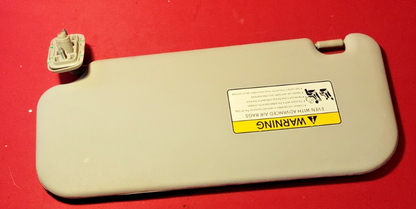 2010 - 2013 Kia Soul Sun visor Right Passenger side 85220-2K260QW