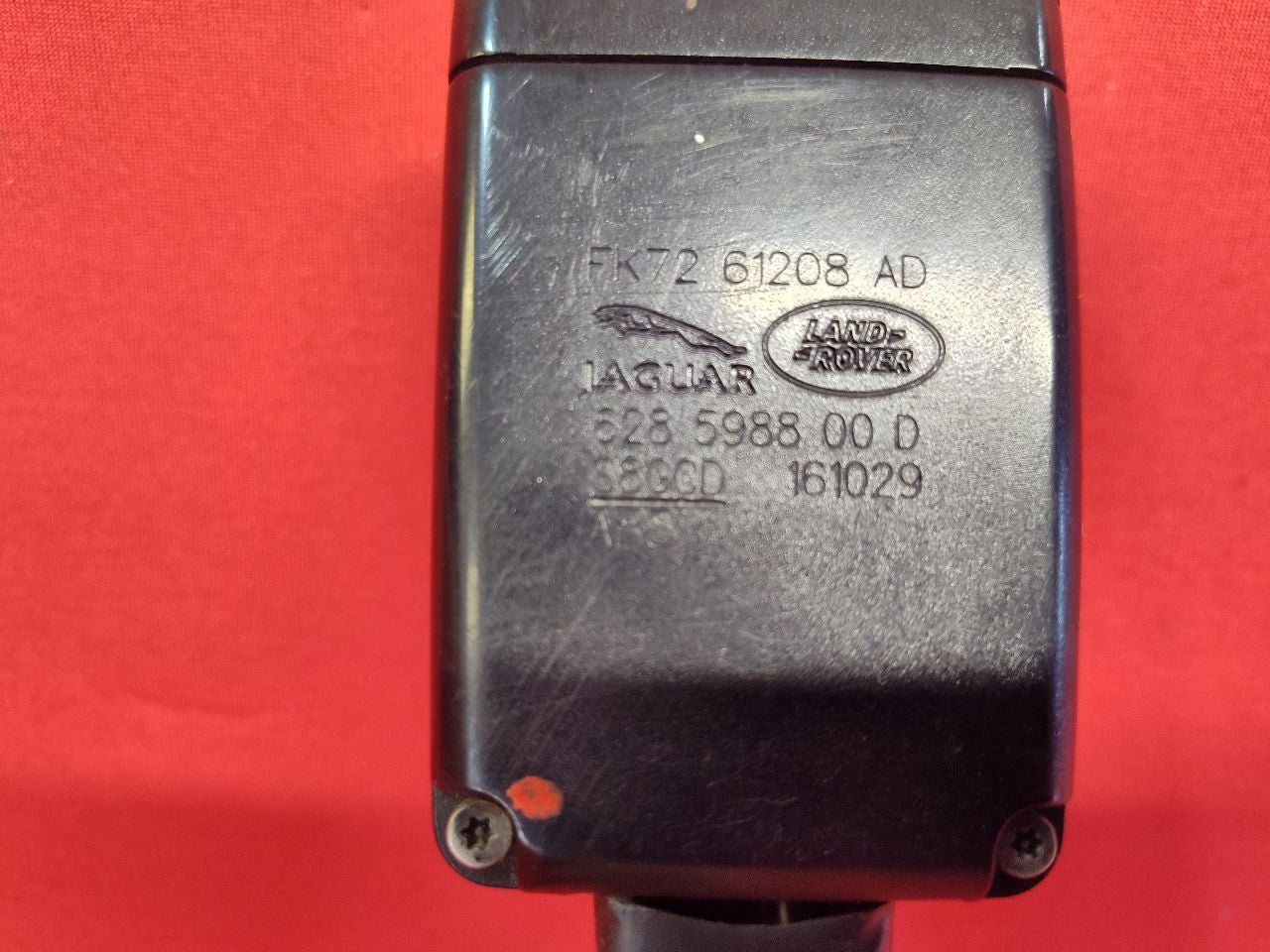 2017-2019 Range Rover Evoque Front Left or Right Seat Belt Buckle Receptacle