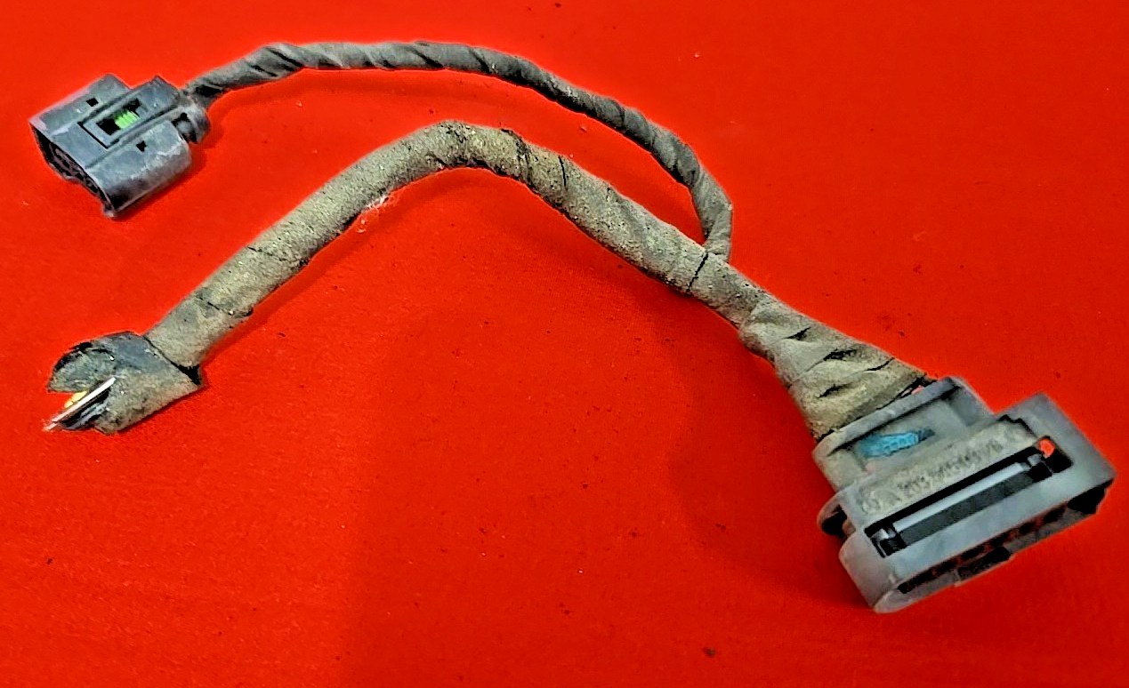 06-11 Mercedes CLS-Class Right Passenger HALOGEN Headlight Lamp - PIGTAIL WIRES