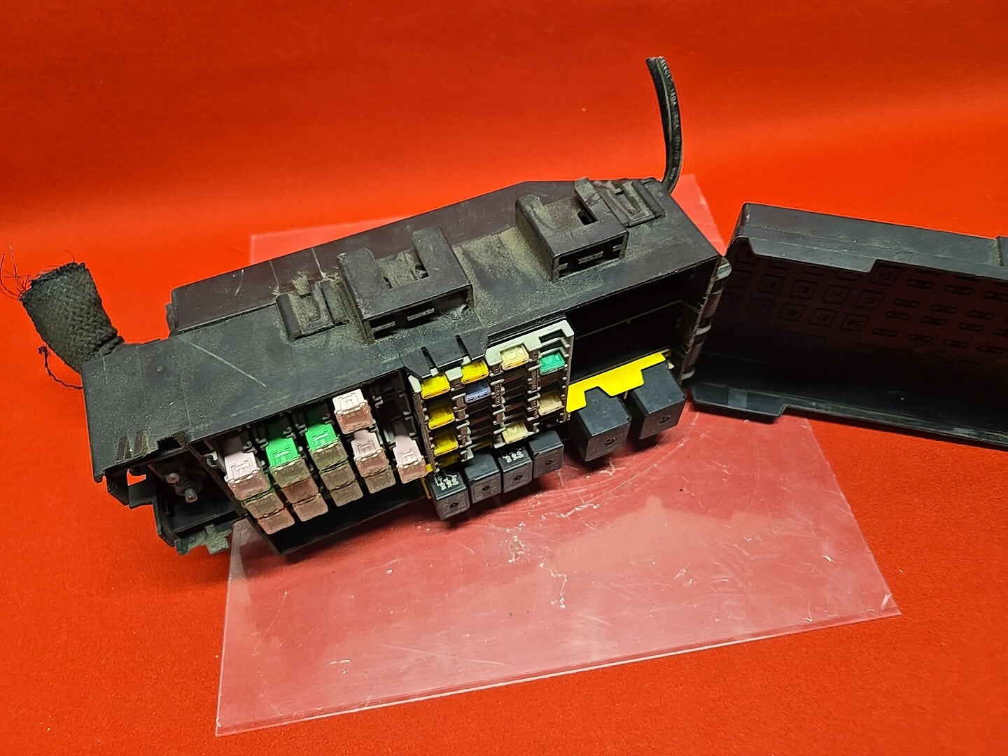 2008 Jeep Commander Grand Cherokee 3.7L V6 Engine Fuse Box Junction Block