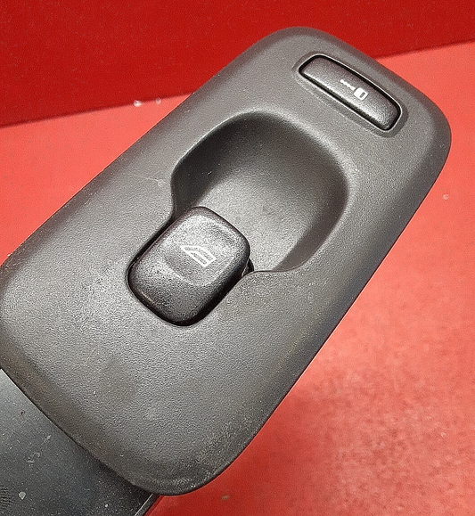 2001-2007 VOLVO XC90 Front Right Passenger Window Switch 1345303