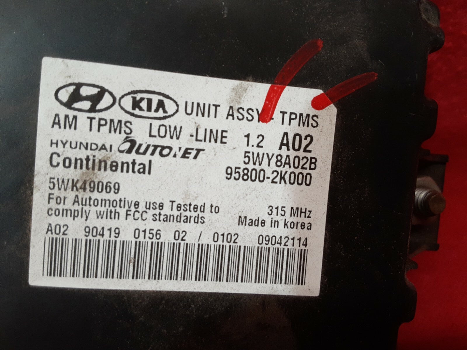 2010 2011 Kia Soul TPMS Tire Pressure Assembly Control Module Unit 95800-2K000