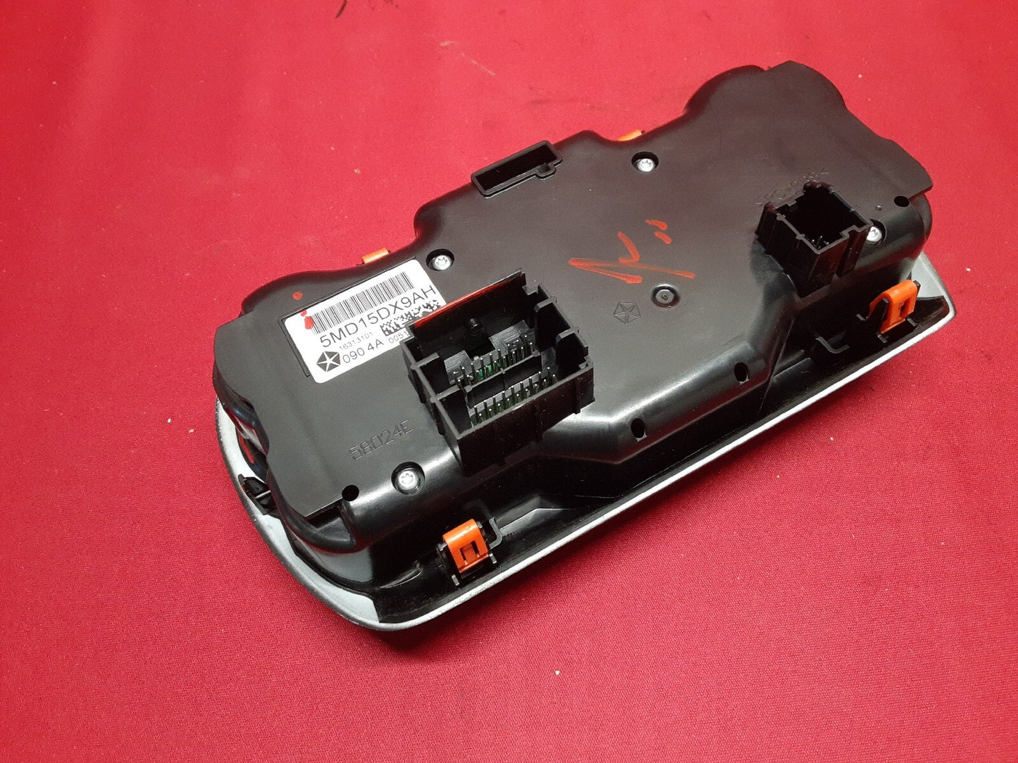 2014 - 2016 Dodge Dart Dash Climate HVAC Traction Hazard Control Unit 5MD15DX9AH