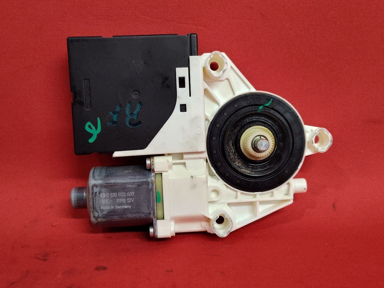 2012-2018 VW Volkswagen Tiguan FRONT RIGHT PASSENGER Door Power Window Motor