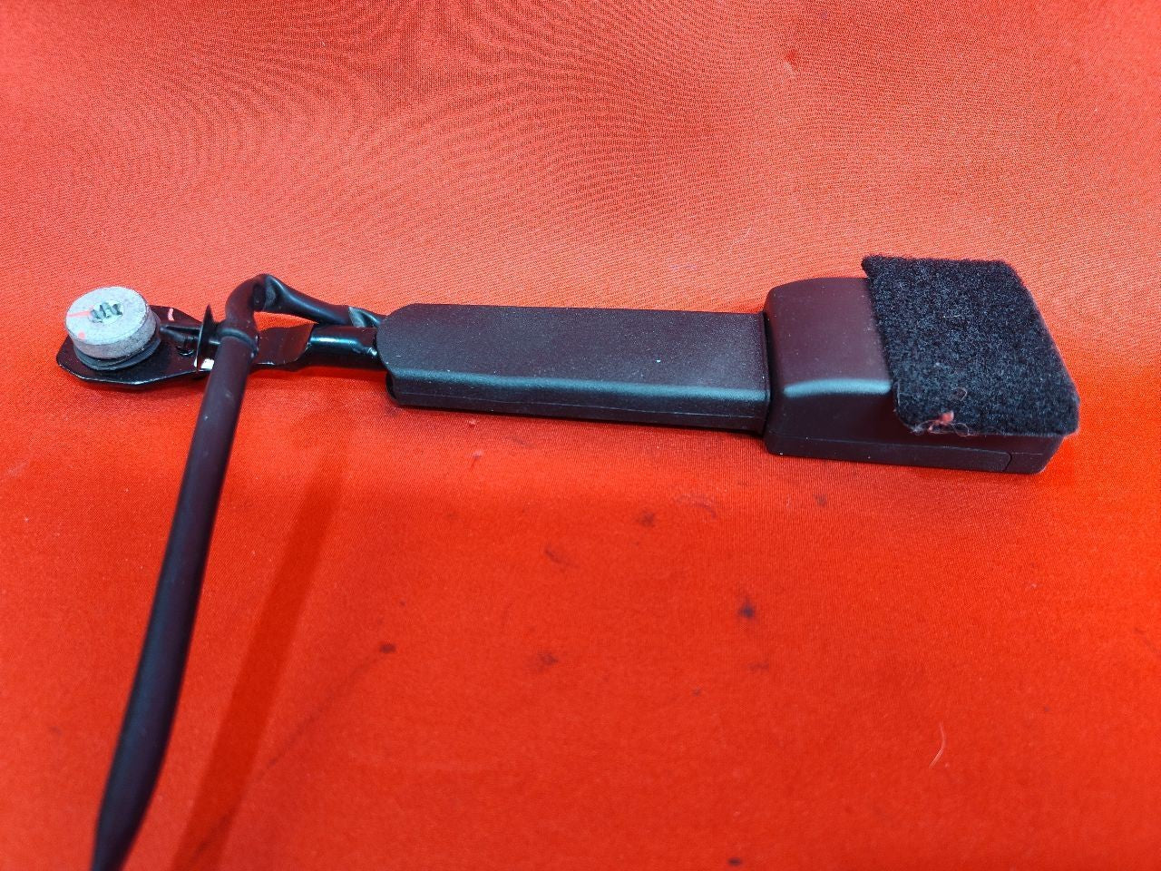 2014-2018 Durango / Grand Cherokee FRONT Left -or- Right Seat Belt Buckle Black