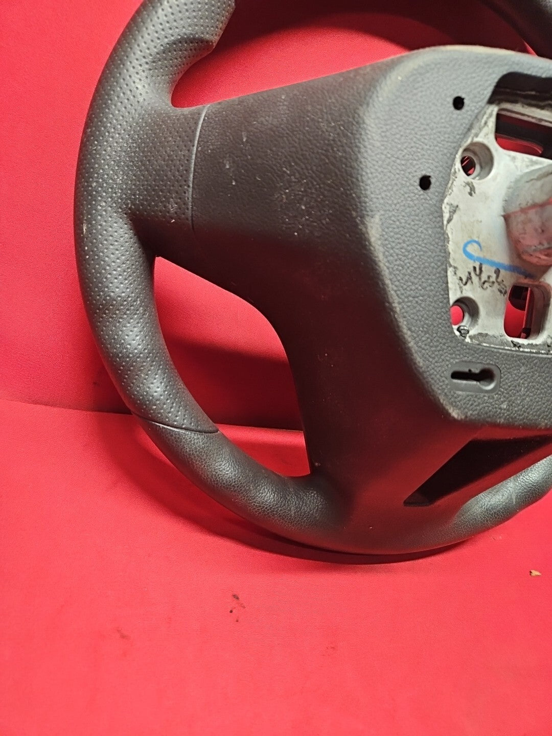 2011 - 2016 Chevy Chevrolet Cruze Steering Wheel Black w/ Cruise 95227512