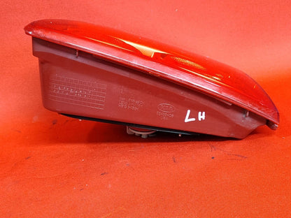 2016-2018 Kia Sorento LEFT DRIVER INNER Hatch Tail Light Lamp w/ Socket HALOGEN