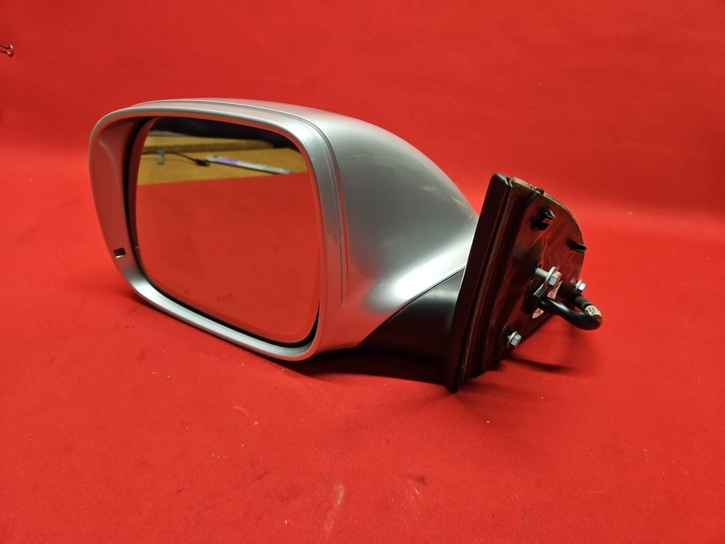 2007 - 2010 Audi Q7 Left Driver Door Mirror w/ Mem, Lane, Fold - LY7W Silver