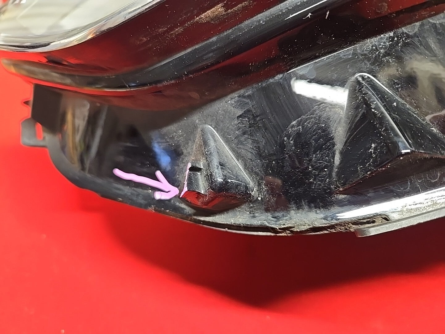 18-20 Buick Regal Sportback Tourx LEFT DRIVER Headlight HALOGEN - MNT TABS GOOD