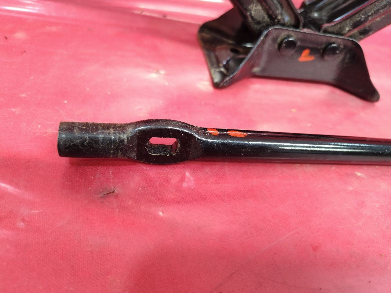 2015-2019 Hyundai Sonata Emergency Spare Tire Scissor Jack Foam Tool Set Kit