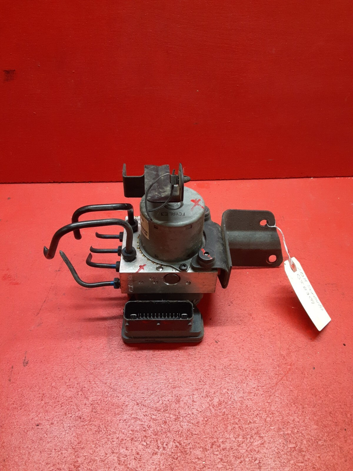 2011 2012 2013 Kia Sorento Anti-Lock Brakes ABS Pump Assembly 589101U860