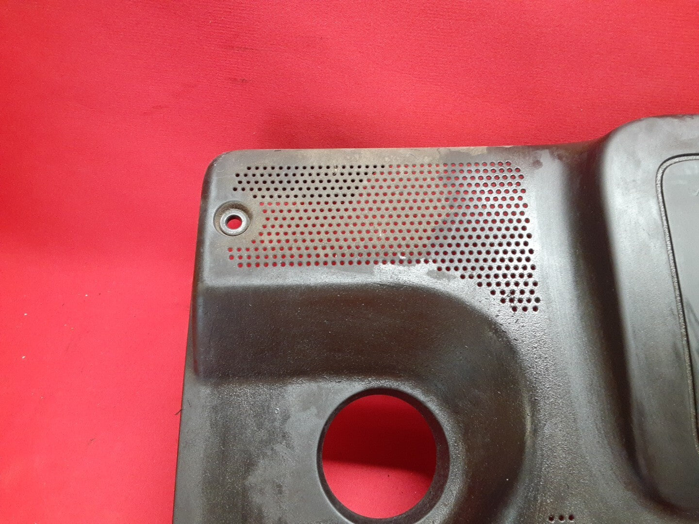 2000-2006 Audi TT 1.8t Quattro 5V Engine Cover 06A-103-724-G