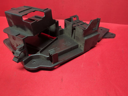 2000 - 2005 Audi Parking Aid Controller Bracket 4Z7-907-368