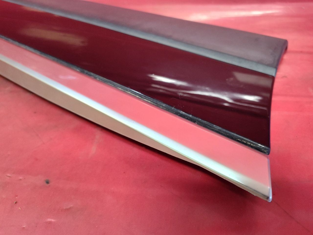 2013-2022 Range Rover REAR RIGHT PASSENGER Door Cladding Moulding w/ Trim SET