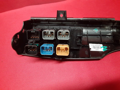 2011 - 2013 Kia Sorento Rear Wiper Traction Parking Aid Dash Assembly 937001U004