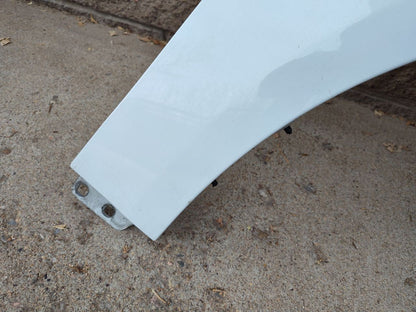 2012-2018 Ford Focus / EV - RIGHT PASSENGER Fender YZ / PNYW30 Oxford White