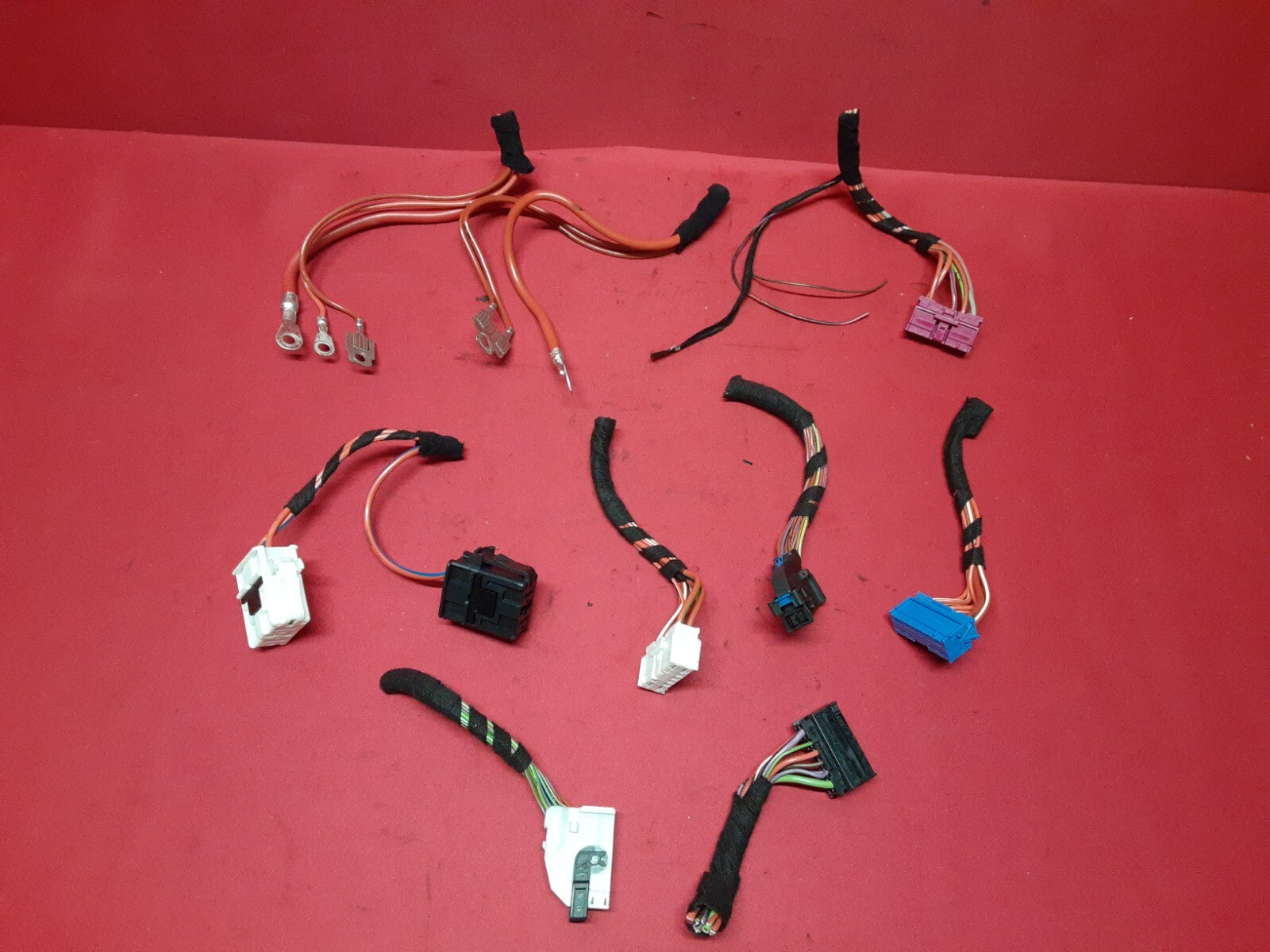 2003 - 2005 Range Rover HSE Passenger Under Dash Fuse Box YQE500050 - PIGTAILS