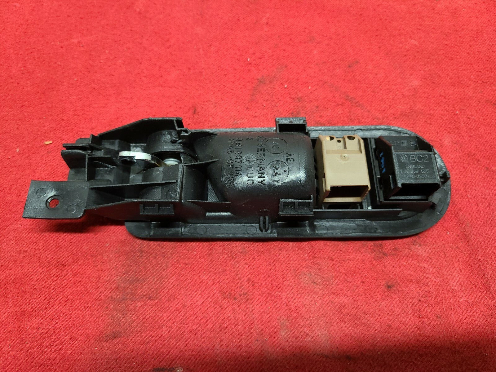 1998 - 2005 Volkswagen Passat - Front Right Interior Door Handle - 3B1837114