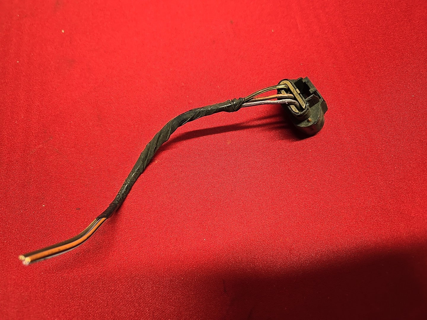 2001-2004 Dodge Neon 2.0L L4 Fuel Injection Throttle Body - PIGTAIL WIRE ONLY