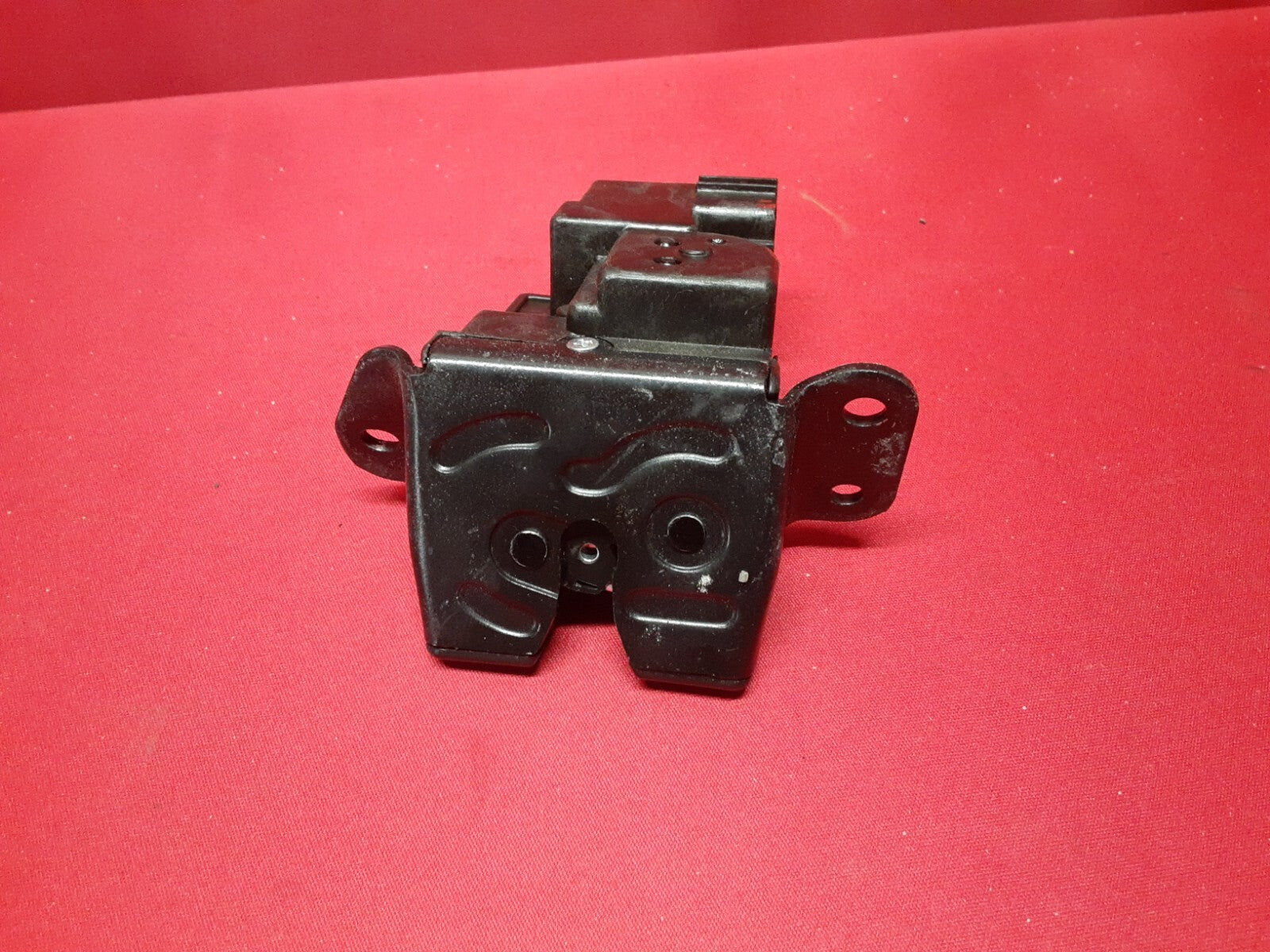 2013 - 2019 Kia Hyundai Liftgate Hatch Rear Cargo Latch Lock Actuator 812302W000