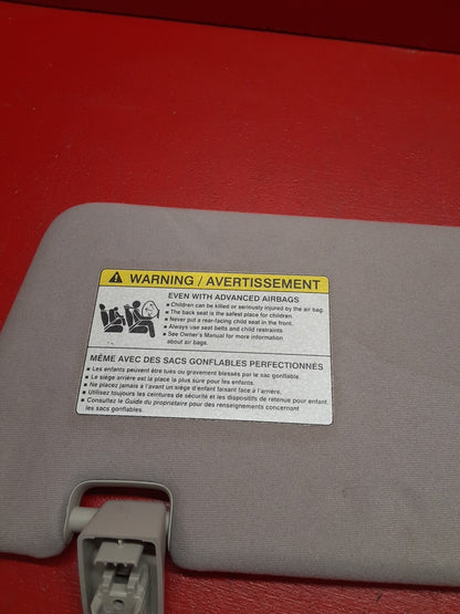 2005-2008 Land Rover LR3 Front Right Passenger Sun Visor beige EDQ501083LUM