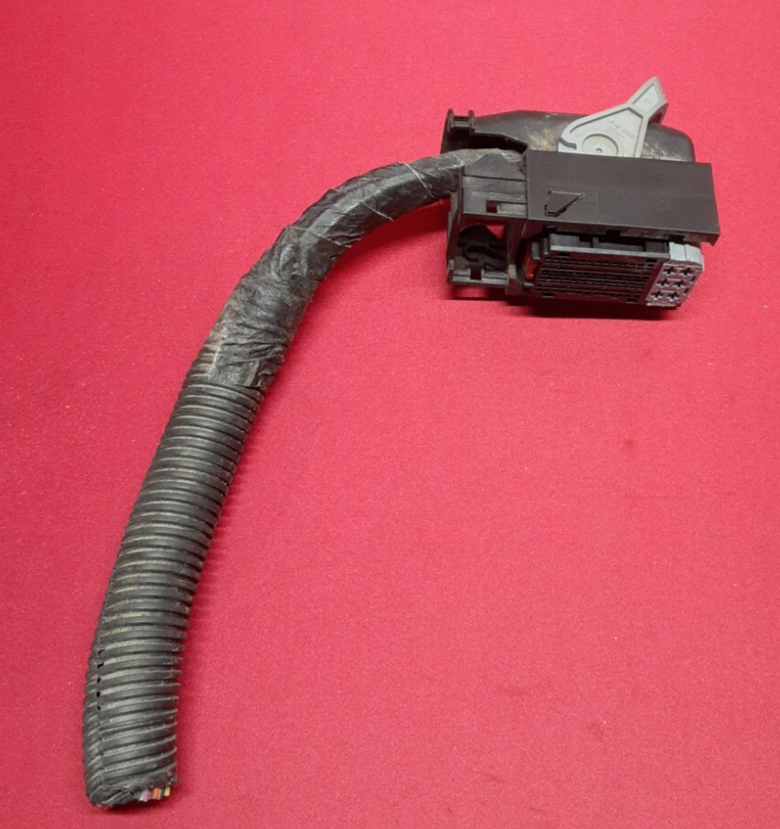 2007 -2011 Dodge Chrysler Power Control Module PCM PIGTAIL R5150518AA