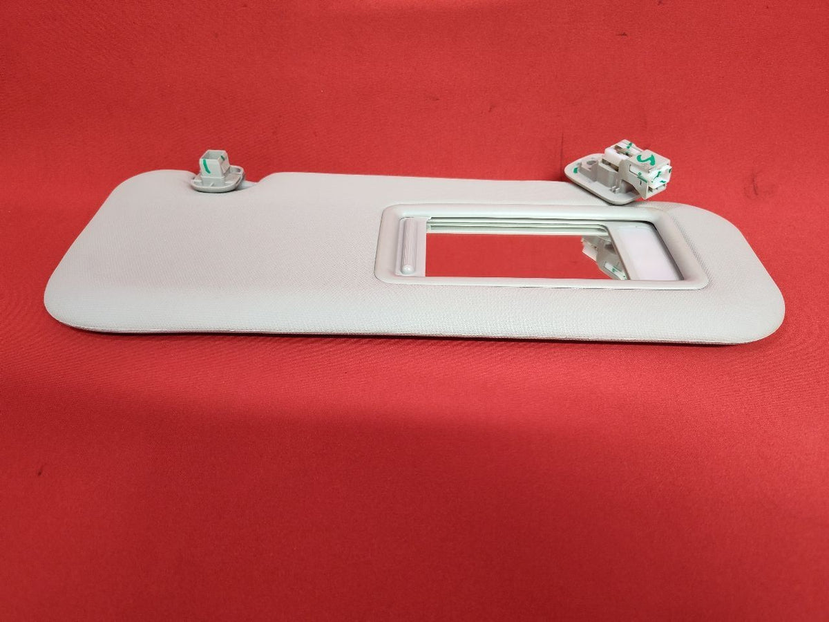 2014-2018 Mazda 3 6 Japan Built HATCHBACK Sun Visor Shade Set Illuminated Grey