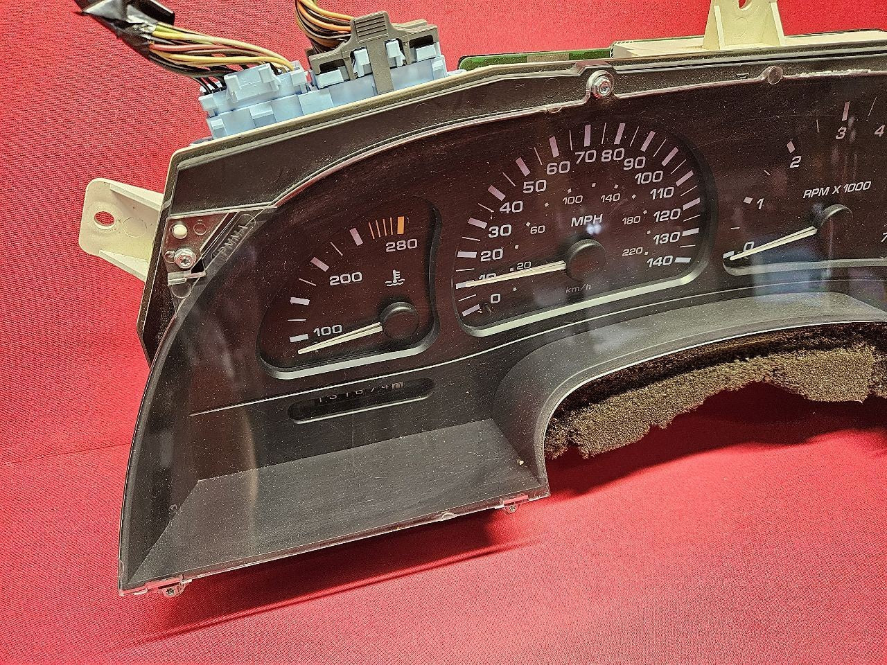1998 1999 Oldsmobile Aurora 4.0L V8 Speedometer Instrument Cluster Auto Trans