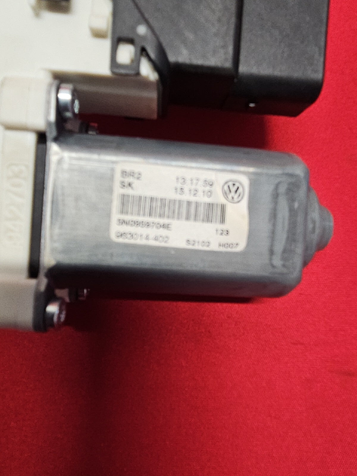 2009 - 2012 VW Volkswagen Tiguan REAR RIGHT Window Motor 	5N0-959-704-E-VW1