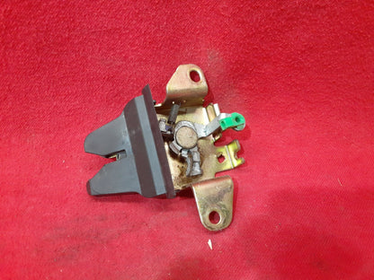1997 1998 1999 2000 2001 Toyota Camry Trunk Deck Lid Latch Lock Actuator