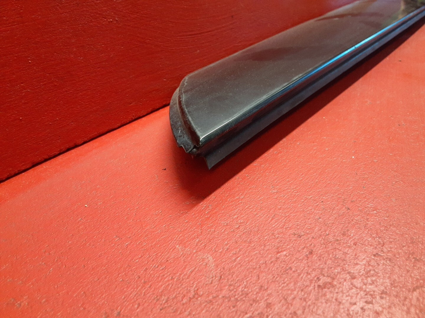 2010 2011 Kia Soul RIGHT PASSENGER SIDE EXTERIOR Trim Pillar 86181-2K000