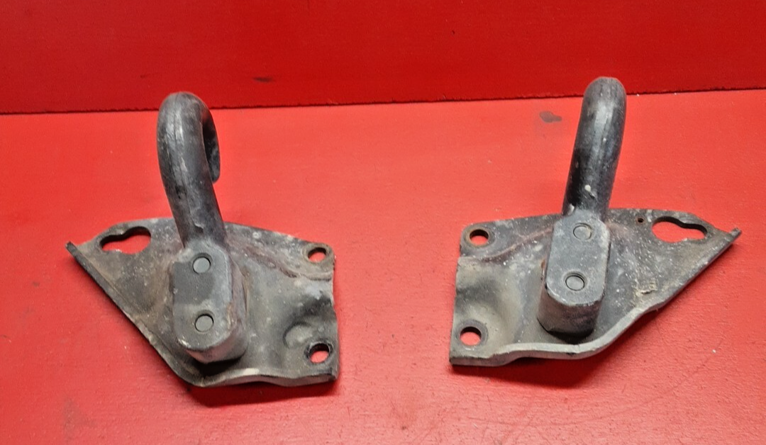 2005-2010 Jeep Grand Cherokee Commander Front Tow Hook Set Left Right