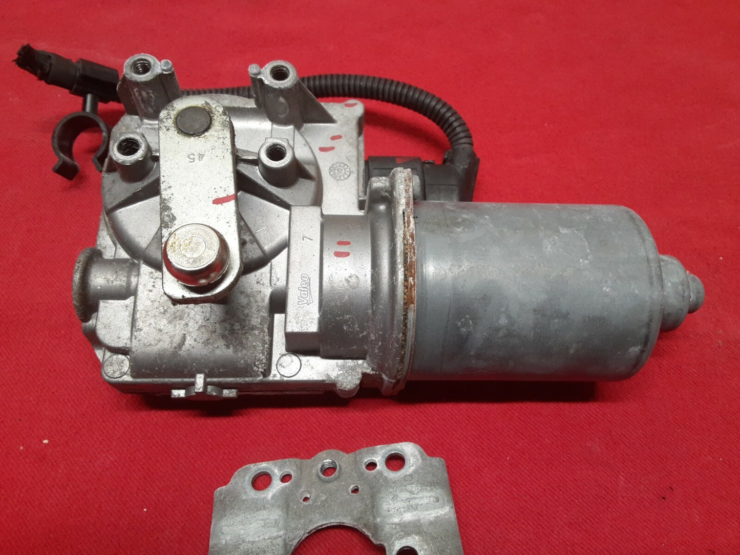 2010 2011 2012 Audi S5 Windshield Wiper Linkage Transmission Motor 8T1-955-119-D