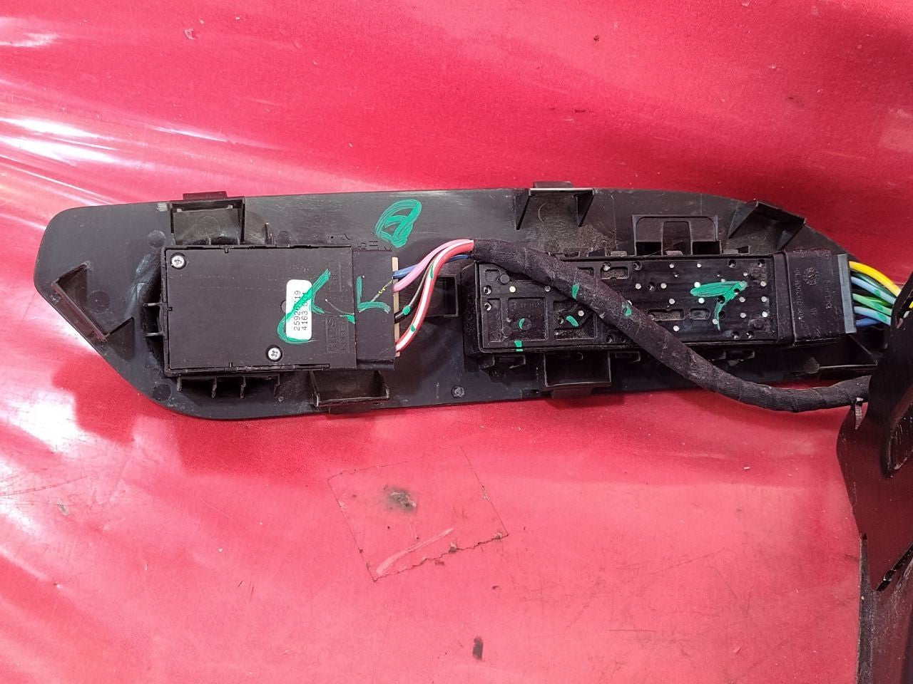 2009-2017 Chevy Buick GMC Compact SUV Front LEFT DRIVER Seat Track 8-Way Power