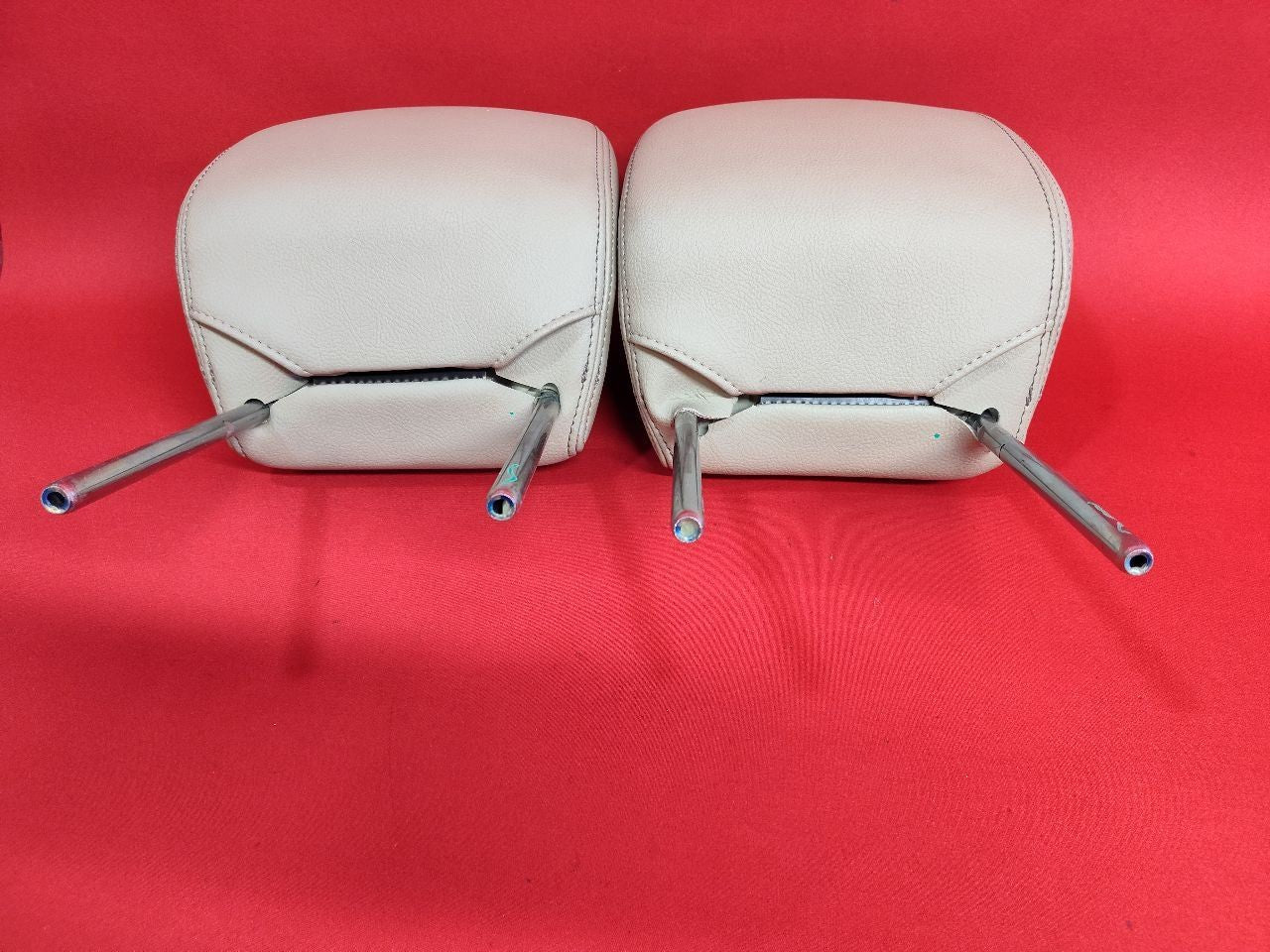 2010-2016 Land Rover LR4 V8 Front Seat Headrest Set Almond TAURUS Leather