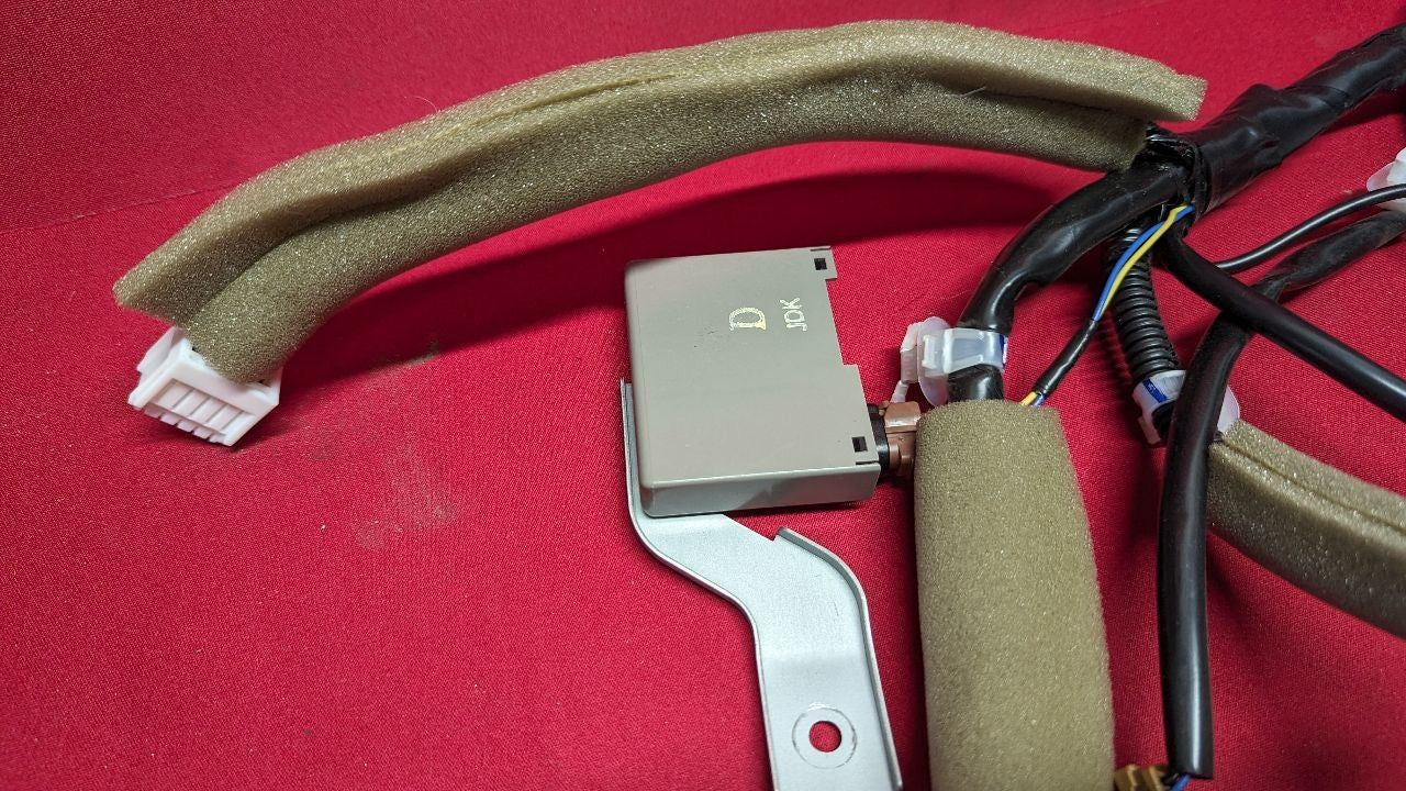 2011 2012 Infiniti QX56 Power Liftgate Hatch Wiring Harness 24070-1LA0A