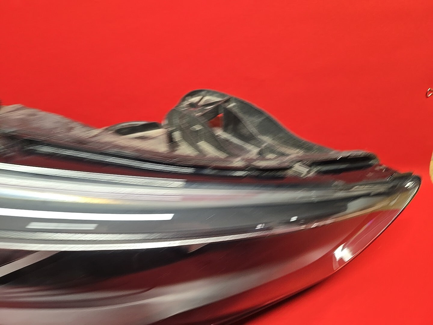 18-20 Buick Regal Sportback Tourx RIGHT PASSENGER Headlight HALOGEN - TABS GOOD