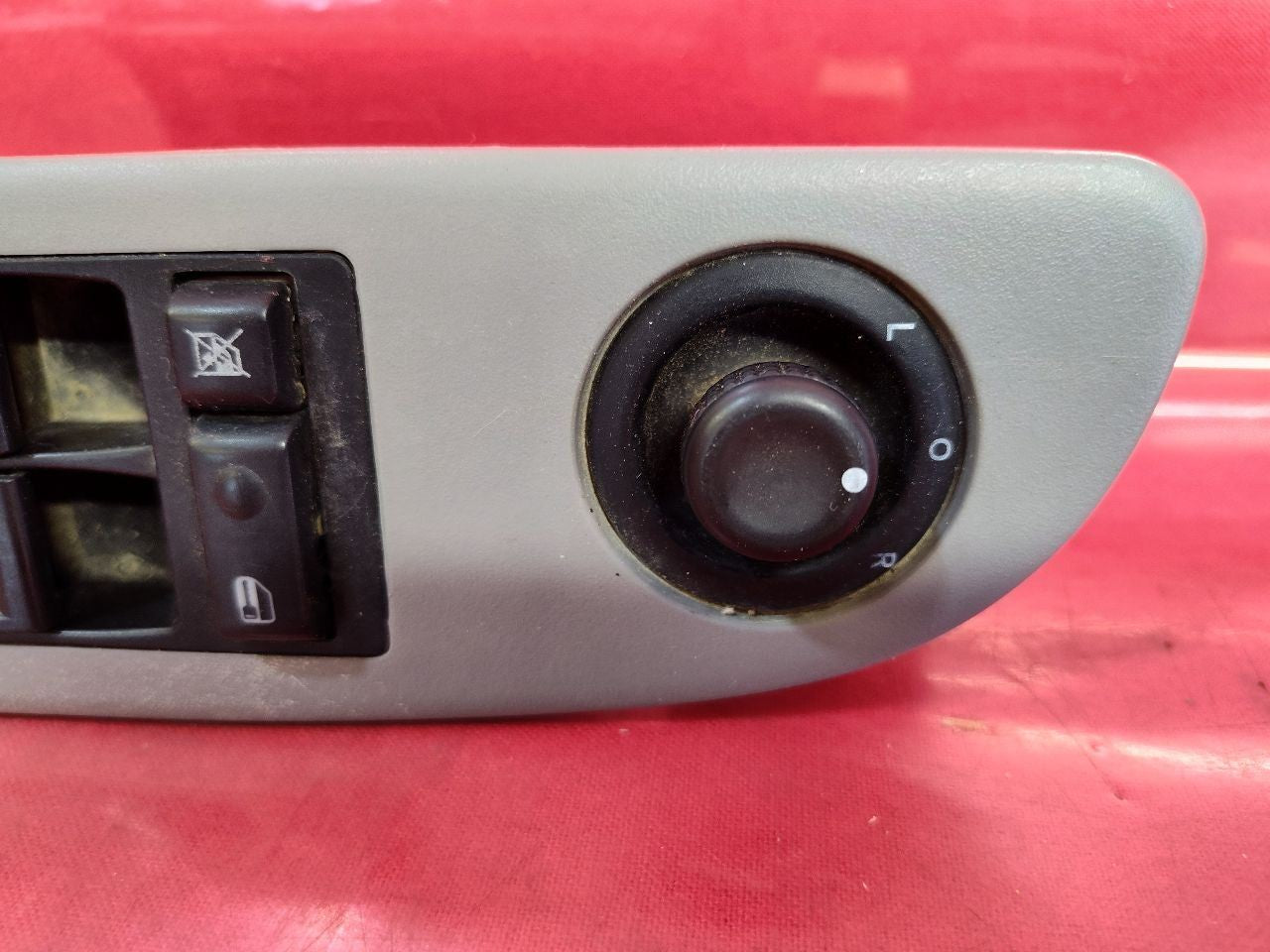 07-09 Dodge Durango FRONT LEFT DRIVER Master Window Mirror Lock Switch w/ Bezel