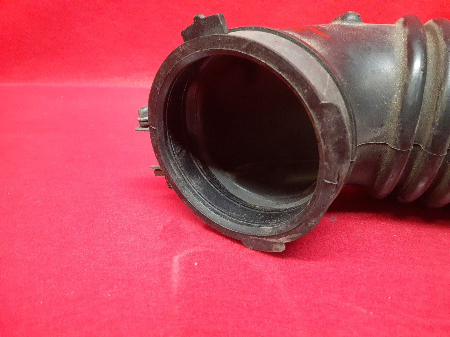 2007 - 2012 Mazda CX-7 2.3L Air Hose Pipe L33E13220