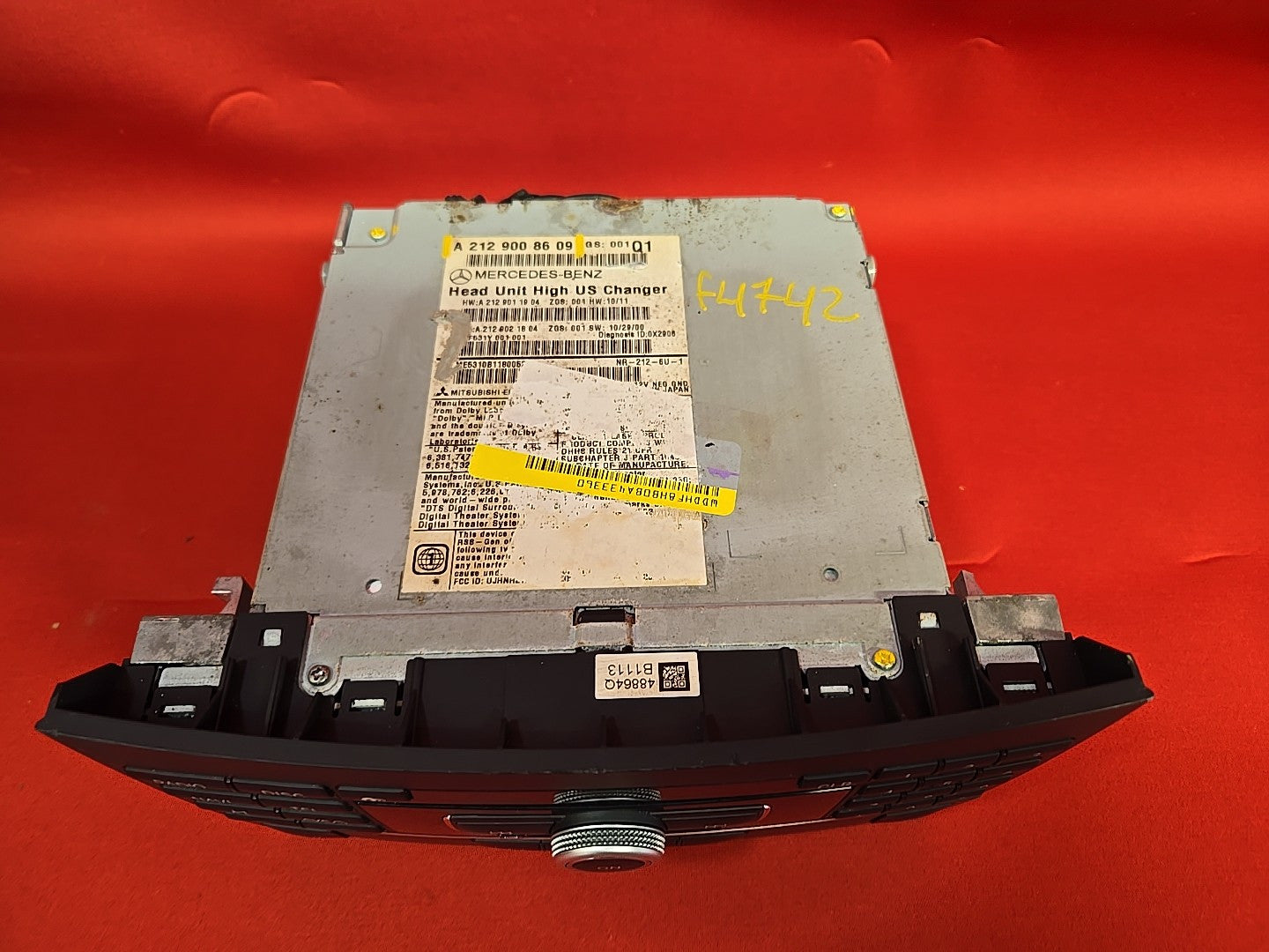 2010-2017 E550 / 10-11 E63 AMG Mercedes Radio Stereo Audio Unit 	212-900-86-09