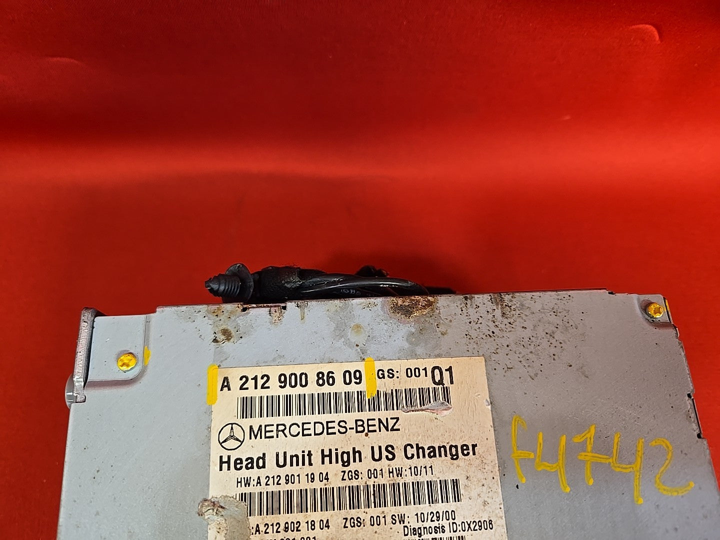 2010-2017 E550 / 10-11 E63 AMG Mercedes Radio Stereo Audio Unit 	212-900-86-09